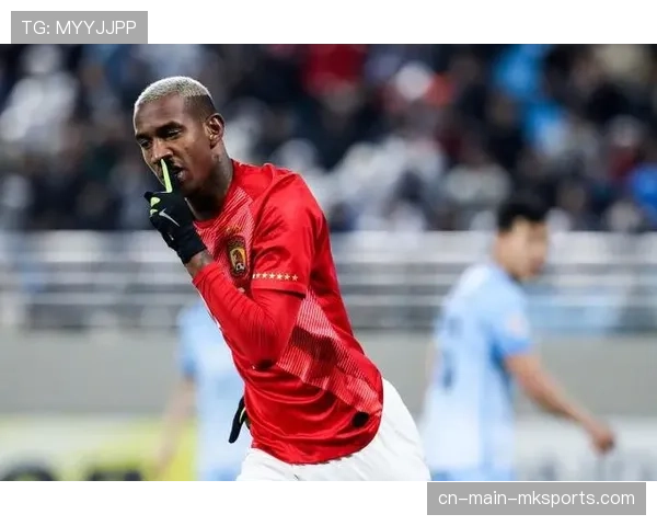 山东珀塞尔外线火力稳定 但整体进攻过度依赖个人能力 山东珀塞尔外线火力稳定 但整体进攻过度依赖个人能力