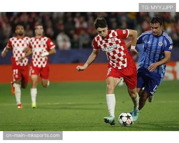 维特塞尔赫罗纳中场核心作用明显,经验丰富稳定军心 维特塞尔赫罗纳中场核心作用明显,经验丰富稳定军心